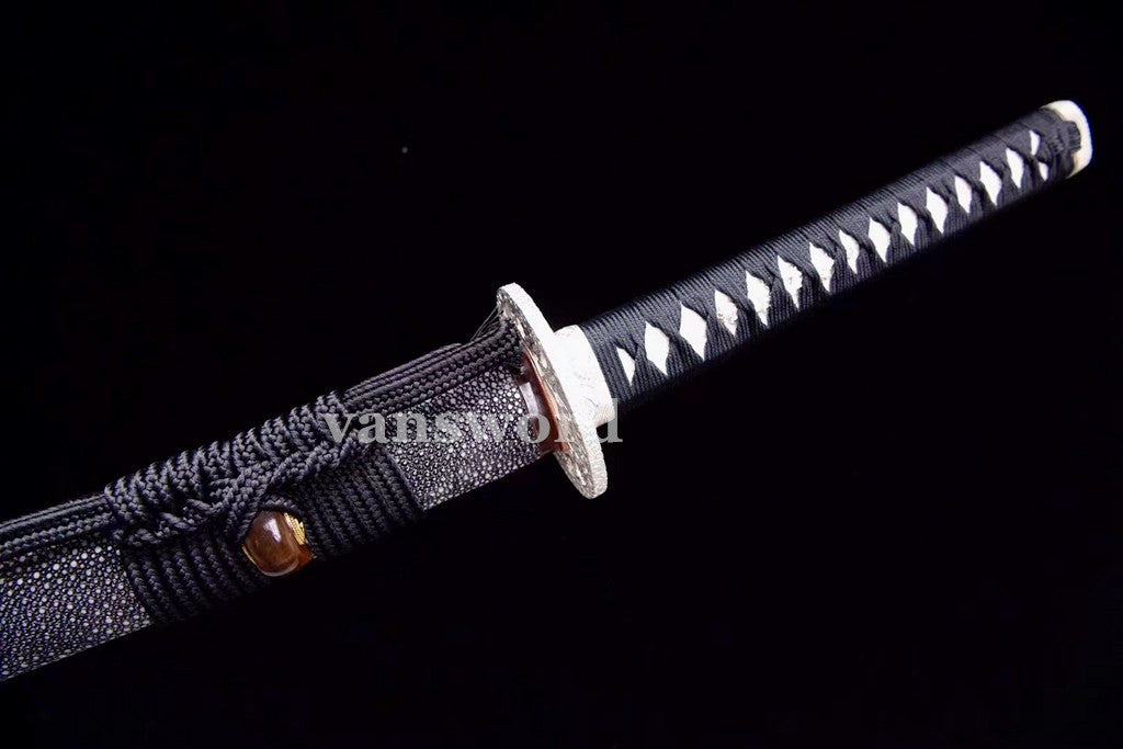 T10 Steel Clay Tempered Japanese Hand Forged Katana Samurai Sword Battle Ready.