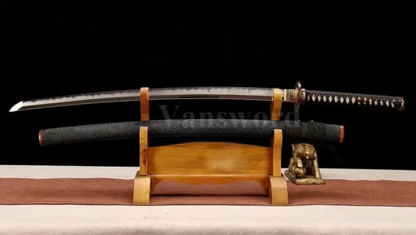 Top quality honsanmai structure clay tempered Japanese katana sword full tang.