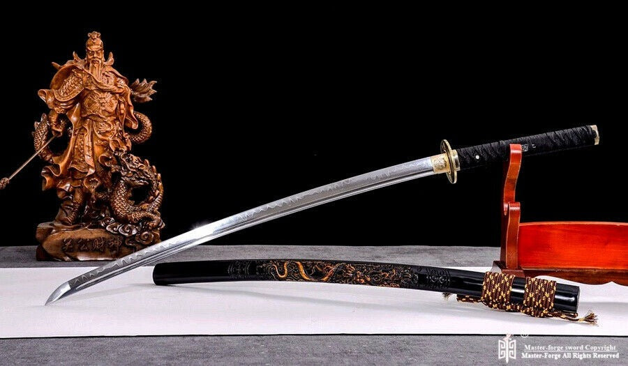 clay tempered differential hardened T10 steel japanese Katana sword Dragon saya.